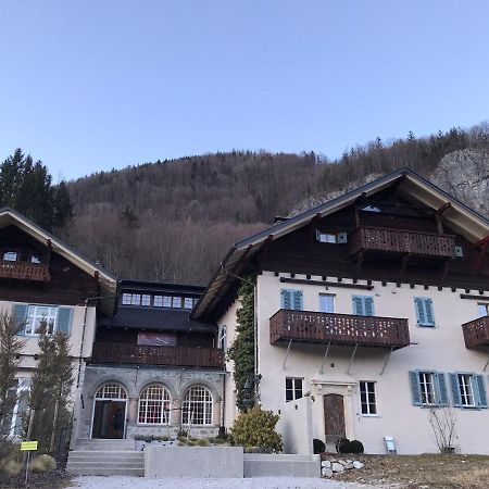 Apartment In Historischer Villa Mit Parkplatz Gruenau im Almtal Exterior photo