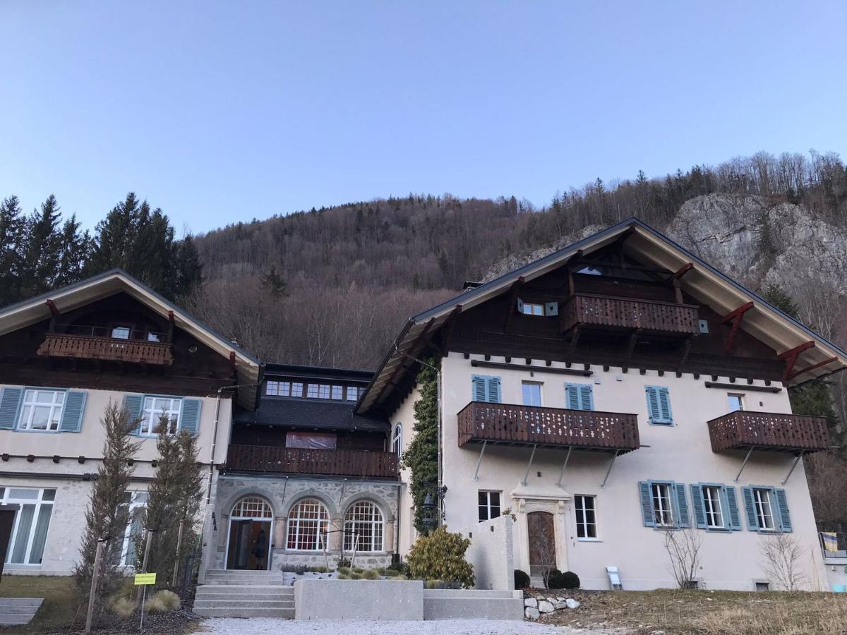 Apartment In Historischer Villa Mit Parkplatz Gruenau im Almtal Exterior photo